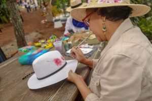 Realizan el primer Festival del Cerezo en San José de Ocoa. 